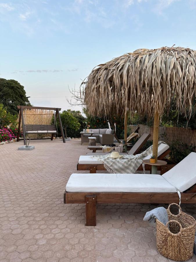 Villa Aspasia With Private Jacuzzi - Oasis Resort コキノス・ピルゴス エクステリア 写真