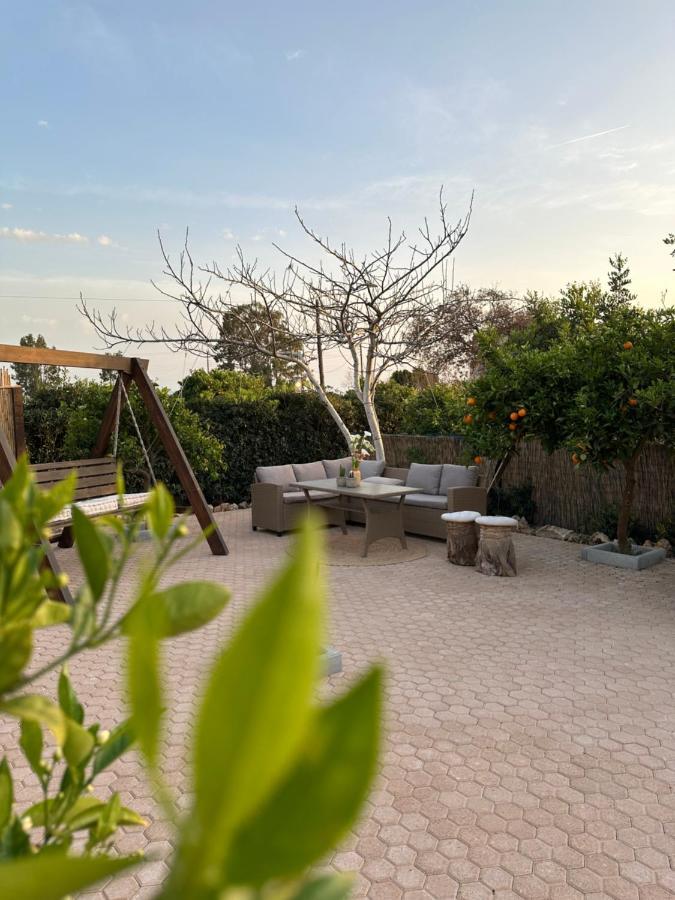 Villa Aspasia With Private Jacuzzi - Oasis Resort コキノス・ピルゴス エクステリア 写真