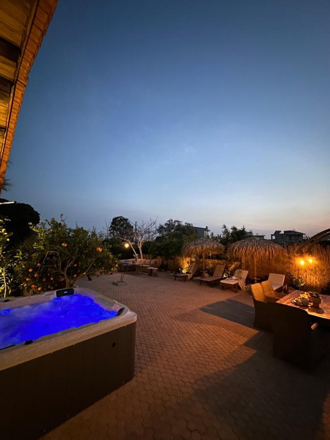 Villa Aspasia With Private Jacuzzi - Oasis Resort コキノス・ピルゴス エクステリア 写真