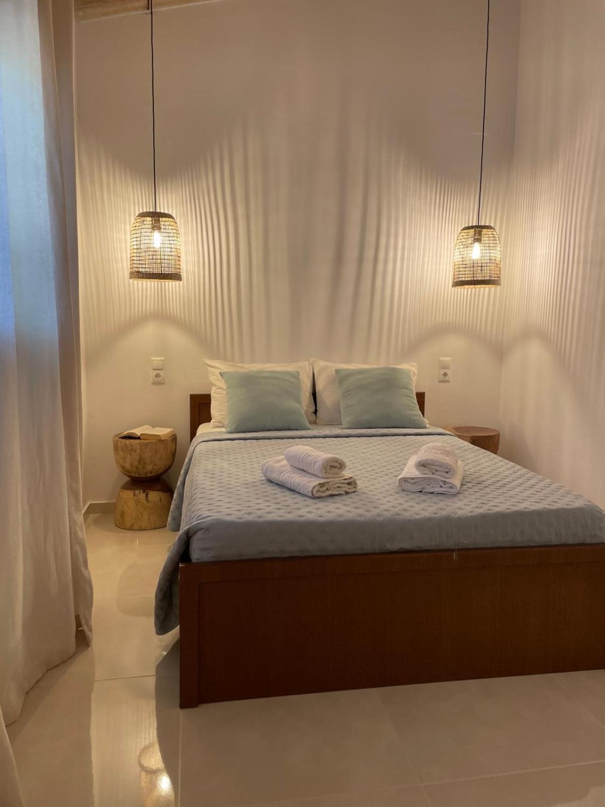 Villa Aspasia With Private Jacuzzi - Oasis Resort コキノス・ピルゴス エクステリア 写真