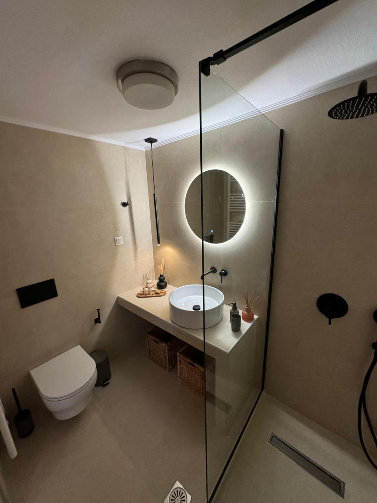 Villa Aspasia With Private Jacuzzi - Oasis Resort コキノス・ピルゴス エクステリア 写真